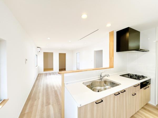 新潟県五泉市の一戸建て | 1849万円 | 5LDK | 182.68m² | Akiyama house finder