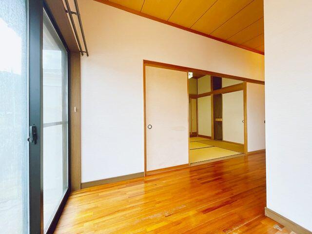 detached 新潟県西蒲原郡弥彦村大字上泉 地図を見る