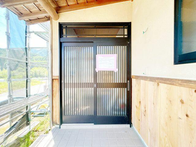 detached 新潟県西蒲原郡弥彦村大字上泉 地図を見る