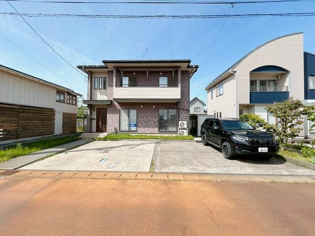 detached 新潟県西蒲原郡弥彦村美山 地図を見る
