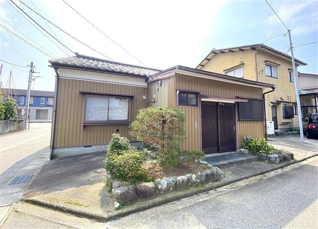 富山県富山市の一戸建て | 730万円 | 3DK | 178.35m² | Akiyama house finder