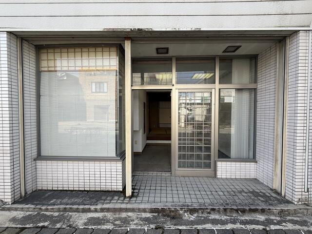 detached 富山県中新川郡上市町西中町 地図を見る