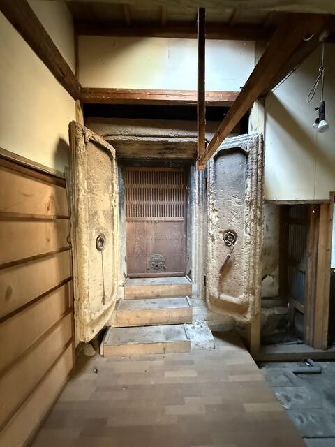 detached 富山県中新川郡上市町西中町 地図を見る