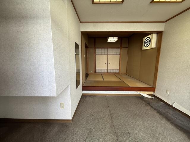 detached 富山県中新川郡上市町西中町 地図を見る
