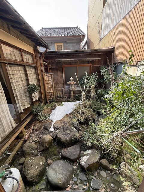 detached 富山県中新川郡上市町西中町 地図を見る
