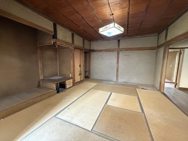 detached 富山県中新川郡上市町西中町 地図を見る