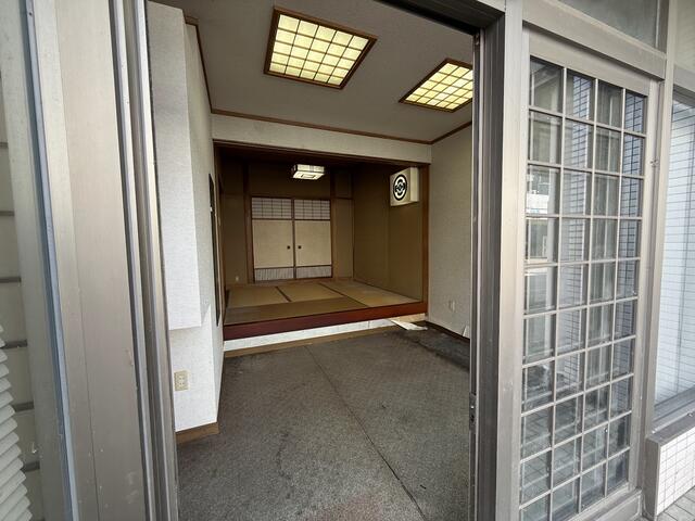 detached 富山県中新川郡上市町西中町 地図を見る