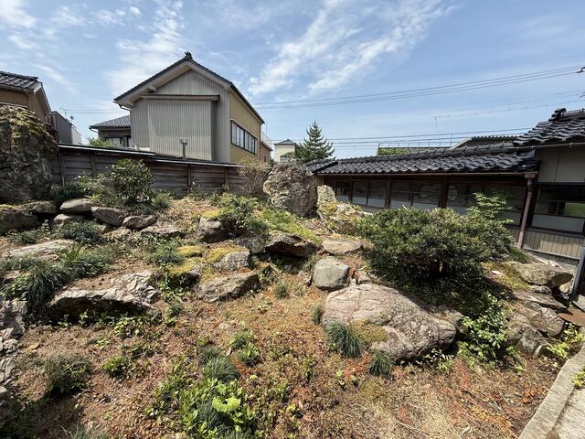 detached 富山県中新川郡上市町西町 地図を見る