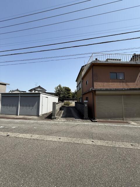 detached 富山県中新川郡上市町西町 地図を見る