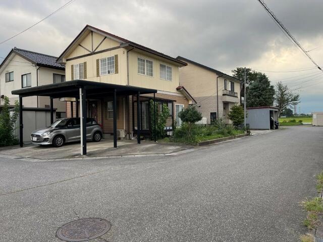 富山県富山市の一戸建て | 1080万円 | 3LDK | 200m² | Akiyama house finder