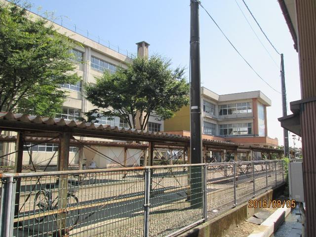 高岡市立南星中学校 (1,118m)
