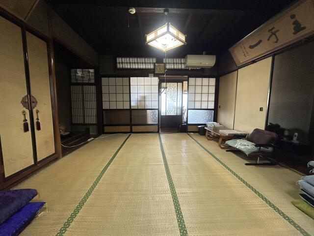 リビング以外の居室／１階和室