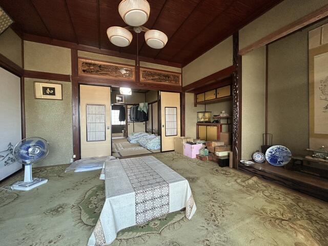 リビング以外の居室／２階和室