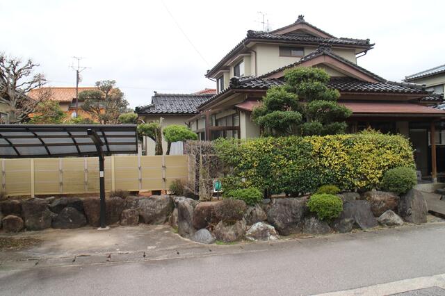 富山県富山市の一戸建て | 1900万円 | 6DK | 350.51m² | Akiyama house finder