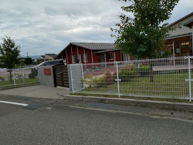 たかのす認定こども園 (823m)