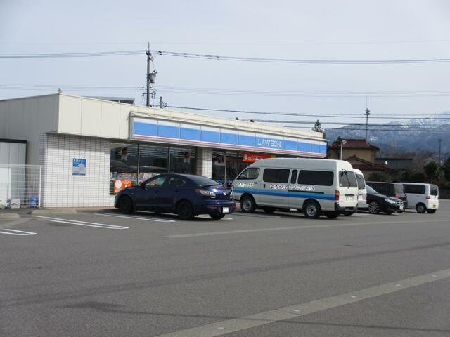 ローソン滑川インター店 (1,200m)