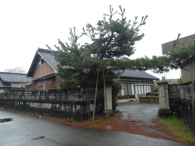 detached 富山県中新川郡立山町渕上 地図を見る
