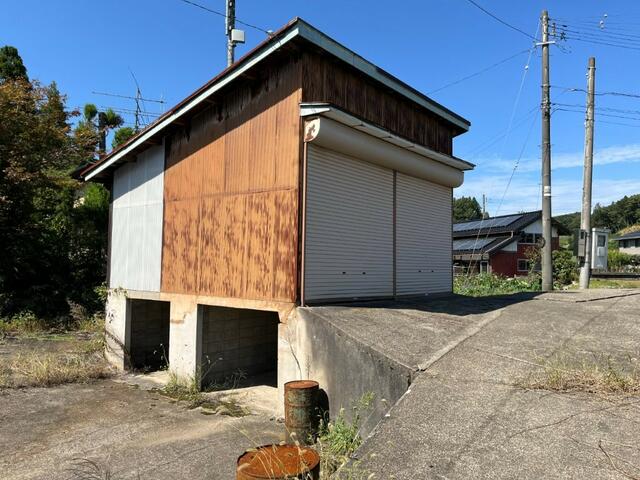 detached 富山県小矢部市松尾
