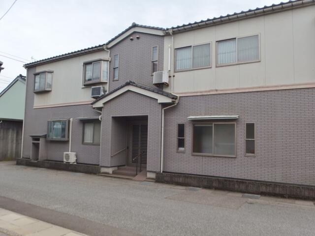 detached 富山県氷見市南大町 地図を見る