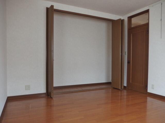 detached 富山県氷見市南大町 地図を見る