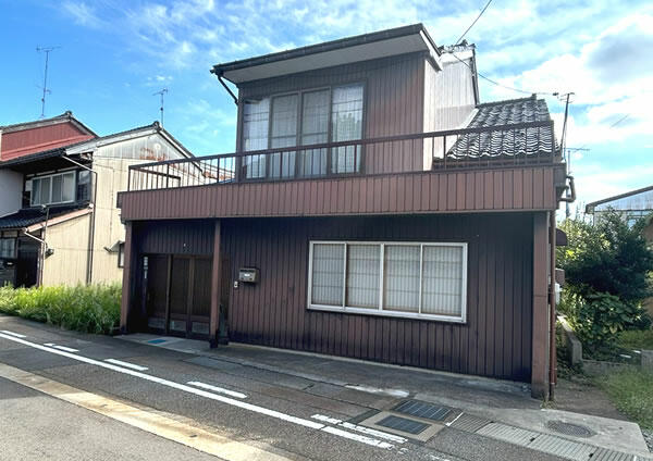 detached 富山県高岡市五福町