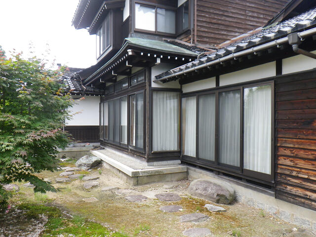 detached 富山県滑川市北野 地図を見る