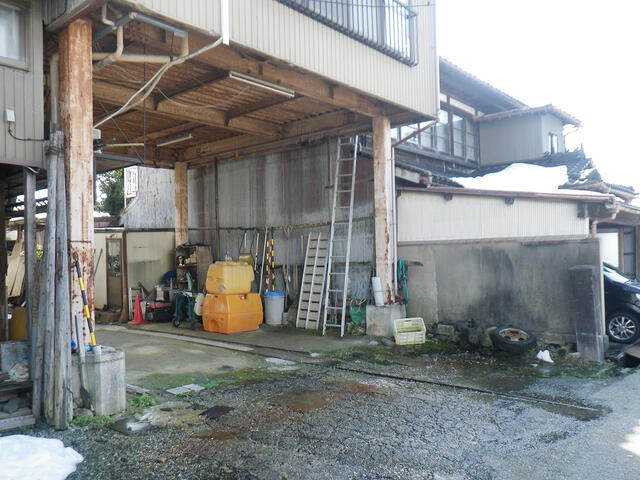 detached 富山県高岡市清水町１丁目 地図を見る