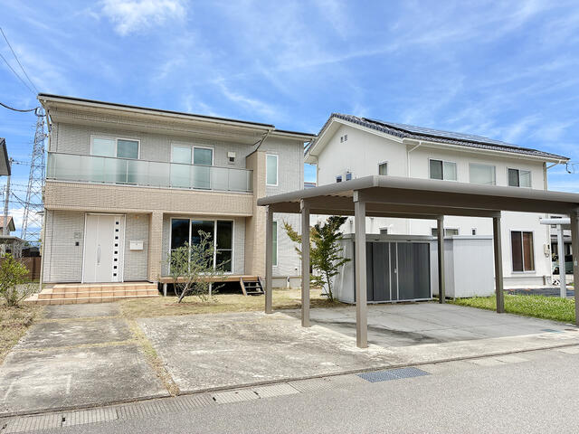 detached 富山県砺波市五郎丸 地図を見る