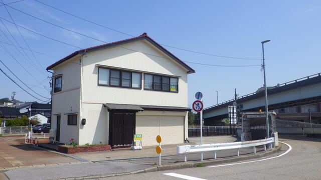 detached 富山県小矢部市後谷