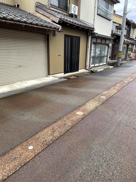 detached 富山県射水市港町