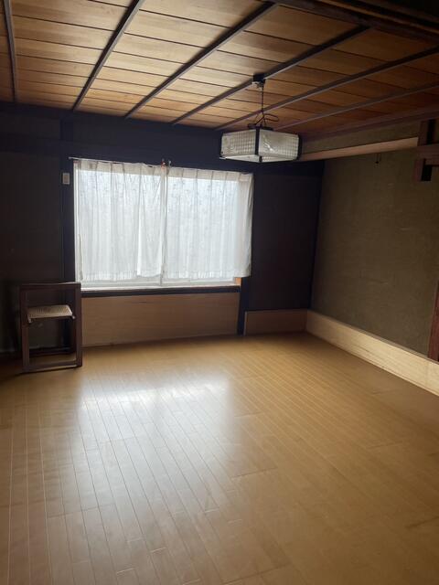 detached 富山県射水市港町