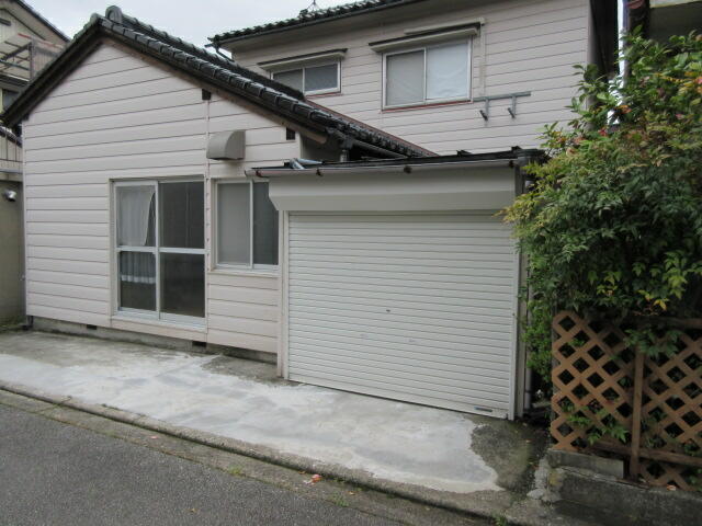 富山県富山市の一戸建て | 536万円 | 6DK | 106.74m² | Akiyama house finder
