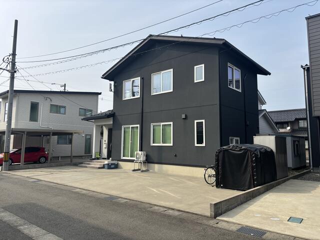 富山県富山市の一戸建て | 3480万円 | 3LDK | 185.29m² | Akiyama house finder