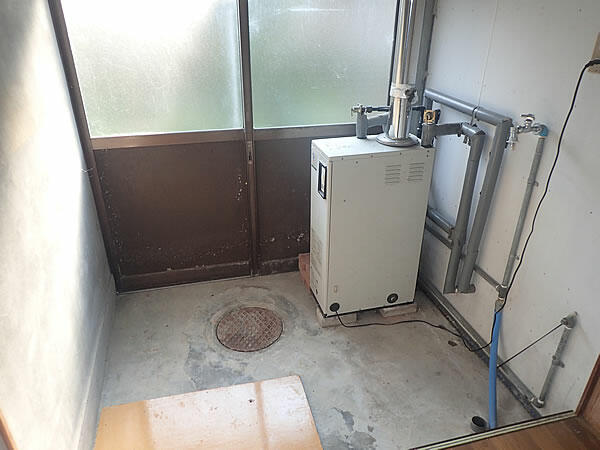 detached 富山県氷見市栄町 地図を見る