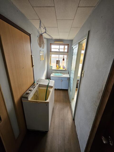 detached 富山県南砺市岩屋 地図を見る