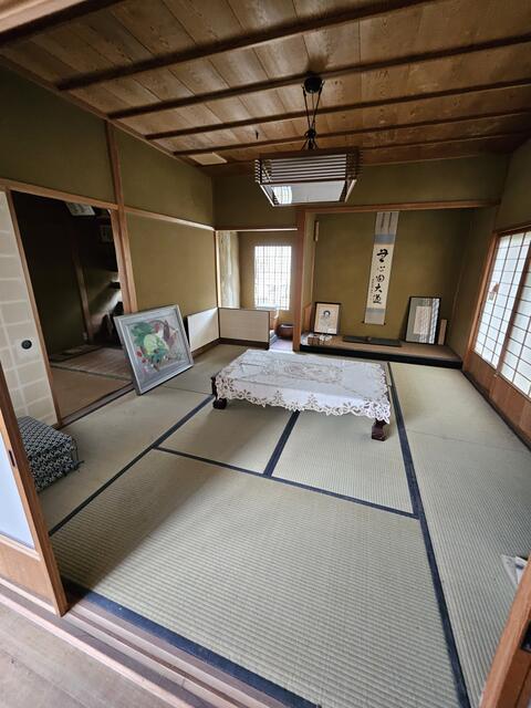 detached 富山県南砺市岩屋 地図を見る