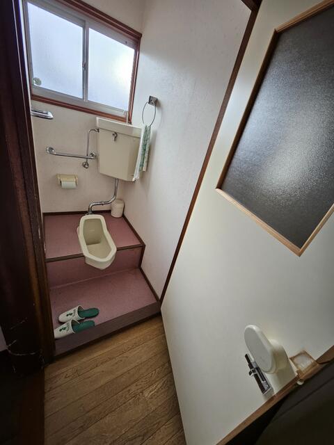detached 富山県南砺市岩屋 地図を見る