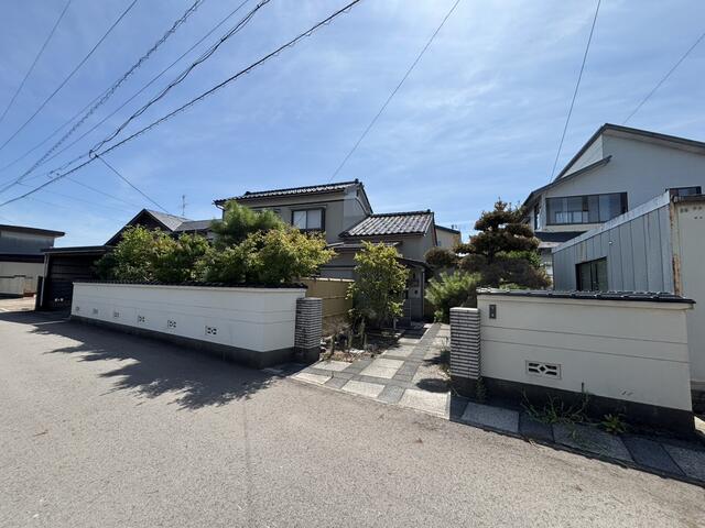 富山県富山市の一戸建て | 880万円 | 6DK | 471.87m² | Akiyama house finder