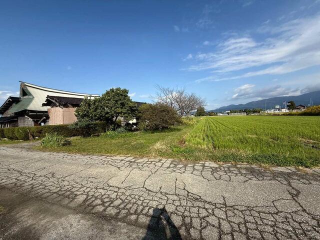 detached 富山県下新川郡入善町小摺戸 地図を見る