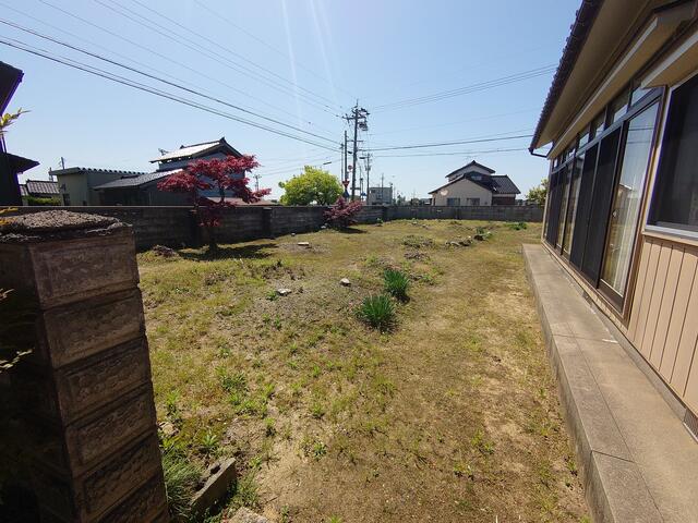 detached 富山県射水市本江 地図を見る