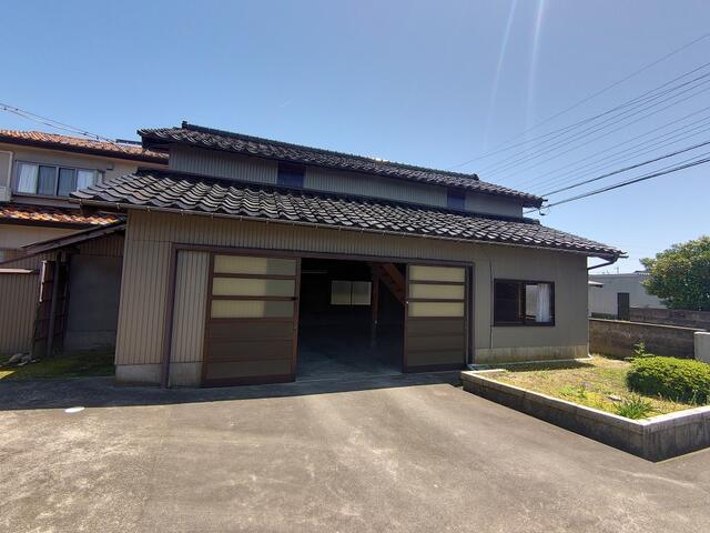 detached 富山県射水市本江 地図を見る
