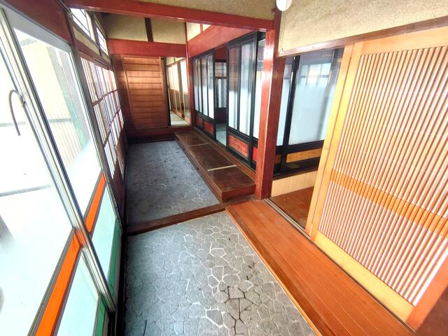 detached 富山県黒部市宇奈月町中ノ口 地図を見る