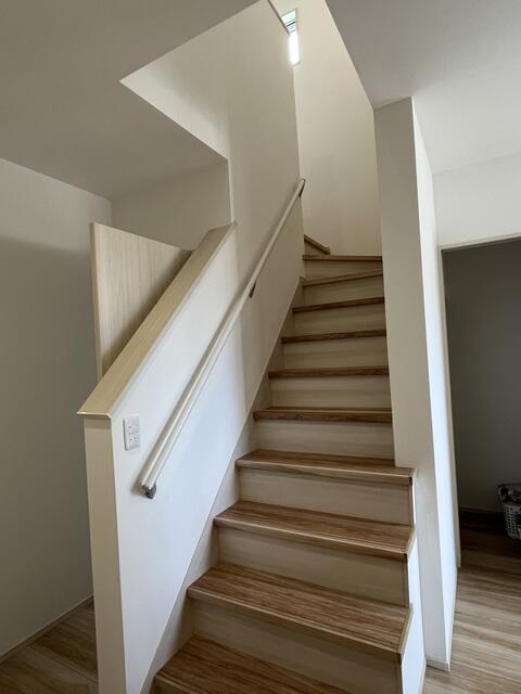 リビング以外の居室／子世帯：階段部分