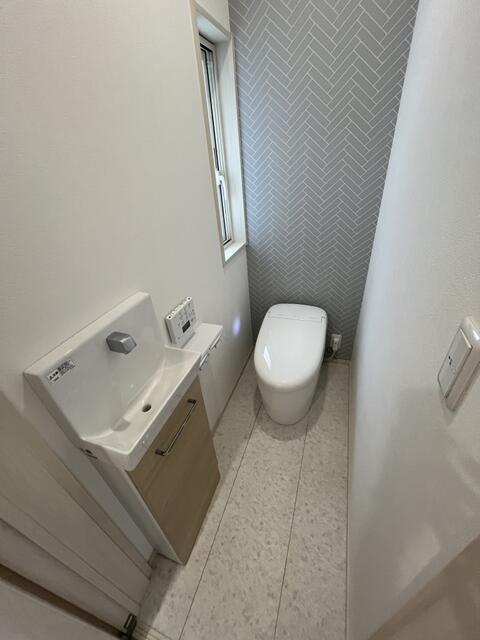 トイレ／親世帯：タンクレストイレ