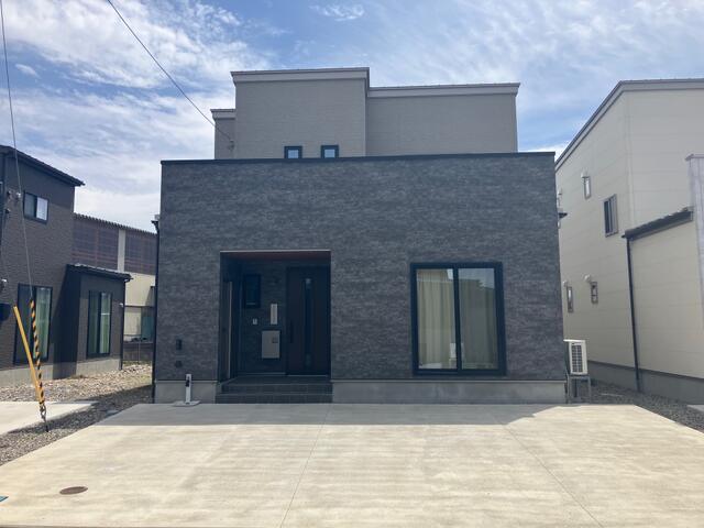 detached 富山県砺波市春日町 地図を見る