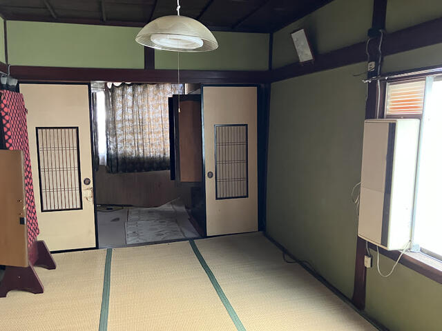 detached 富山県高岡市鴨島町 地図を見る