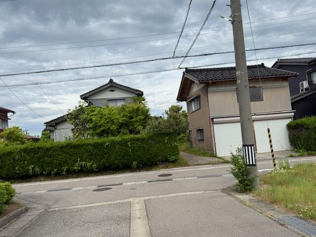 detached 富山県砺波市林