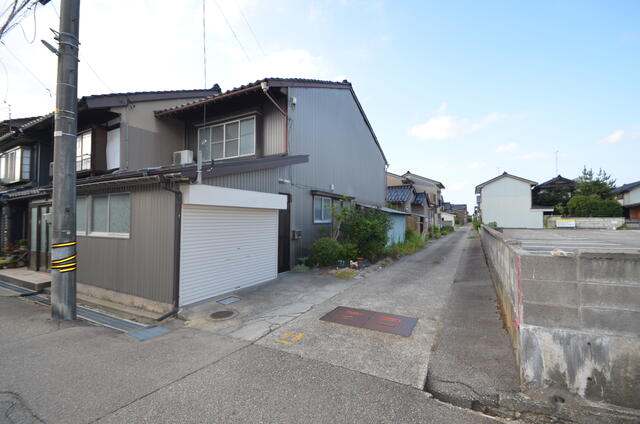 detached 富山県高岡市大坪町１丁目