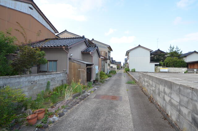 detached 富山県高岡市大坪町１丁目