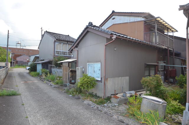 detached 富山県高岡市大坪町１丁目